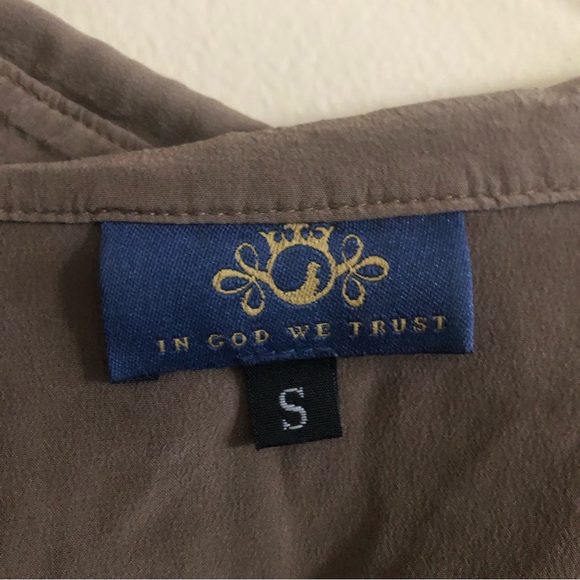 3/$12 In God We Trust 100% Silk Button Down Long Sleeve Blouse - Picture 4 of 5